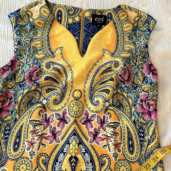 Eci Paisley Pencil Dress - Picture 7 of 10